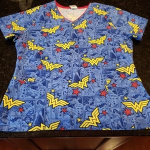 Marvel Comics Women's Scrub Top Size Large